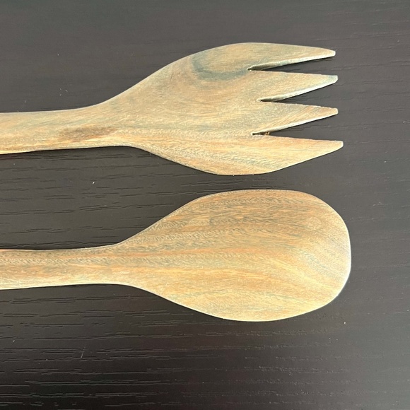 RARE & UNIQUE! Hand Carved Wooden Salad Servers | NEW - never used - Picture 8 of 9
